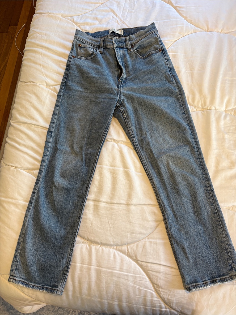 Abercrombie & Fitch Women Ankle Straight High Rise 26S (Curve Love)